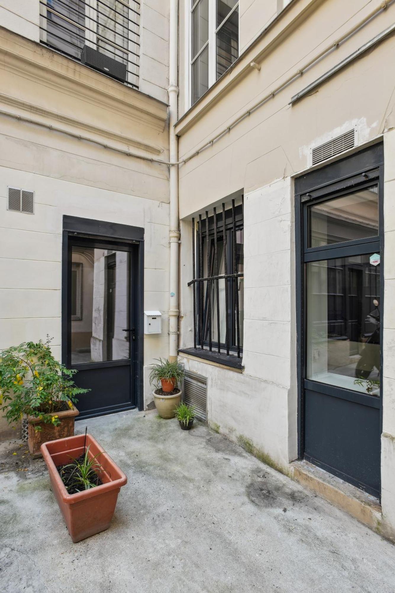 Appartamento Beau 3 Pieces Rue Poissonniere Parigi Esterno foto
